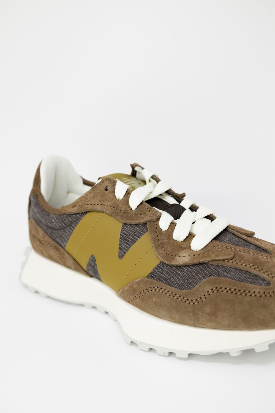 Uomo New Balance | Sneakers New Balance 327 Marrone