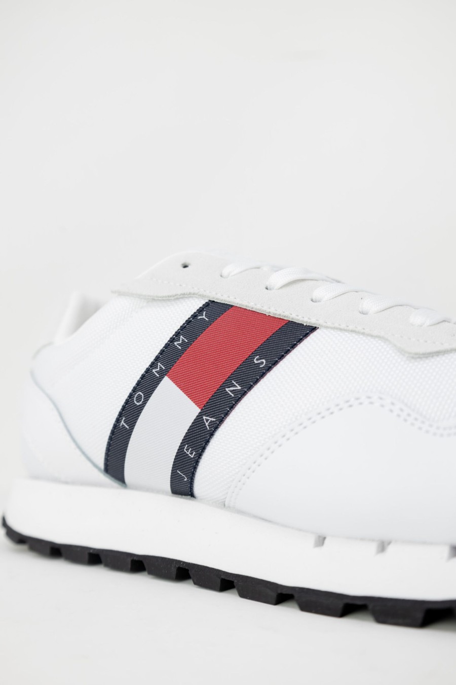 Uomo Tommy Hilfiger | Sneakers Tommy Hilfiger Retro Leather Tjm Es Em0Em01081 Bianco