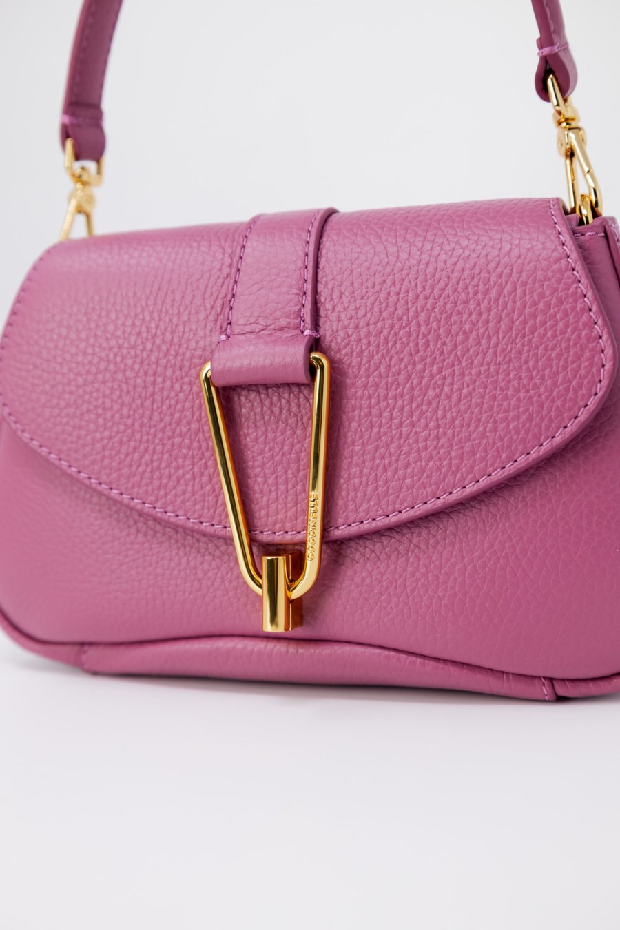 Donna Coccinelle | Borsa Coccinelle Grained Leather Fuxia