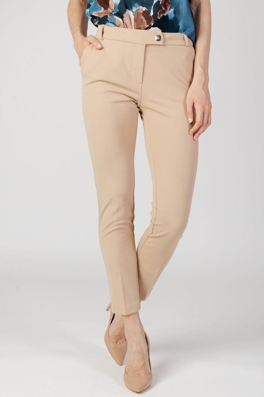 Donna Rinascimento | Pantaloni A Sigaretta Rinascimento Rewi Dritto Beige