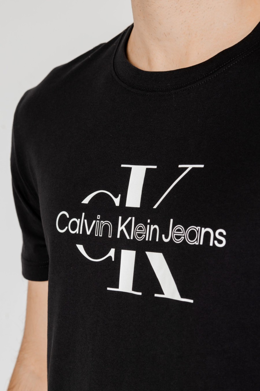 Uomo Calvin Klein | T-Shirt Calvin Klein Disrupted Outline Nero