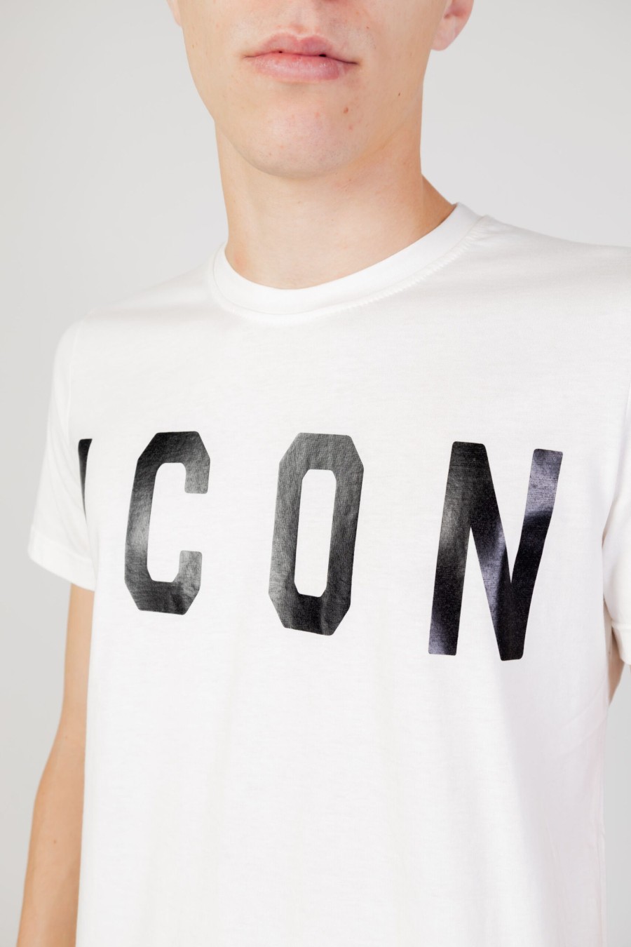 Uomo Icon | T-Shirt Icon Logo Panna