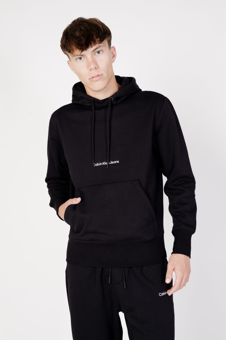 Uomo Calvin Klein | Felpa Con Cappuccio Calvin Klein Institutional Hoodie Nero