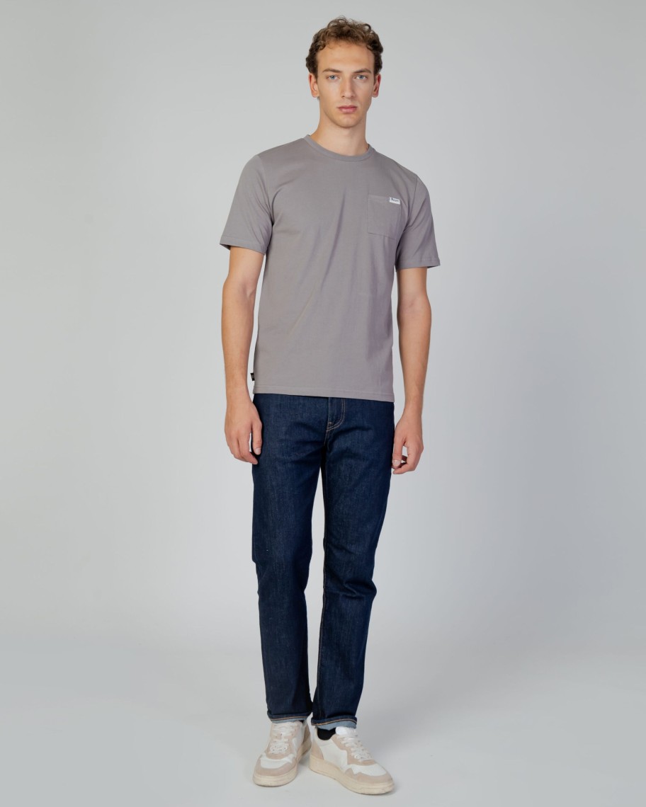 Uomo Aquascutum | T-Shirt Aquascutum Active Small Logo Pocket Grigio