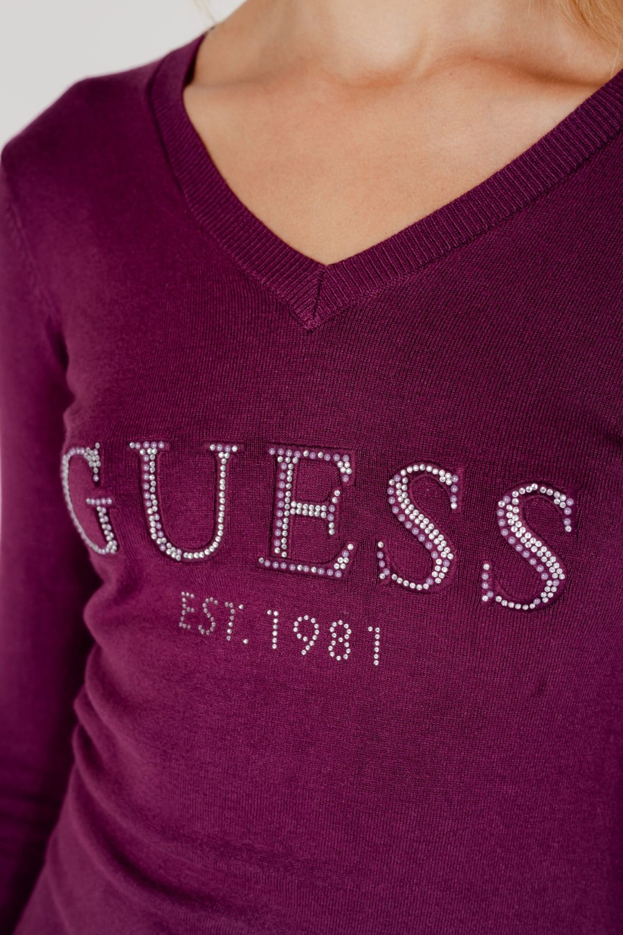 Donna Guess | Maglia Guess Ls Vn Jade Logo Vinaccia