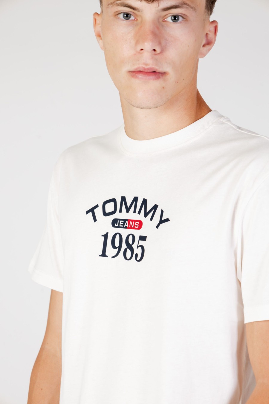 Uomo Tommy Hilfiger | T-Shirt Tommy Hilfiger Tjm Clsc 1985 Rwb Cu Panna