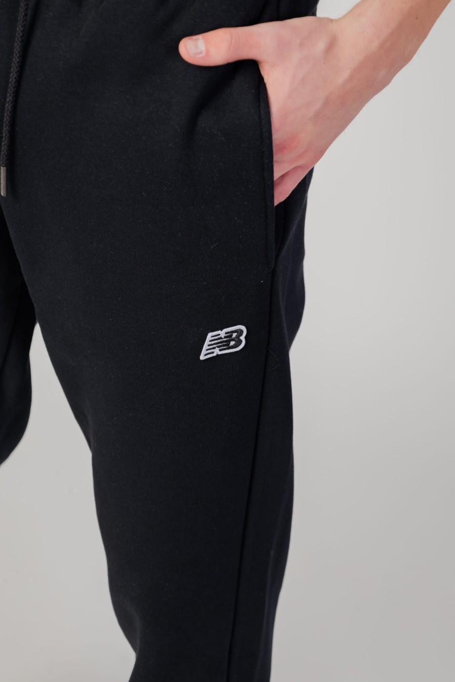 Uomo New Balance | Pantaloni Sportivi New Balance 23600 Nero